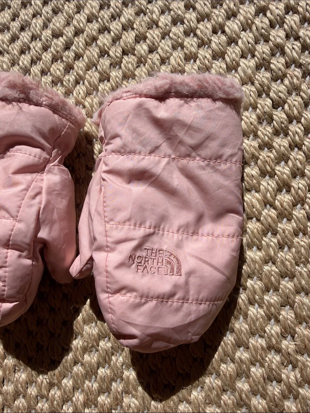 The North Face Kids Girls' Littles Mossbud Swirl Mitt Blush Pink Quilted Mittens